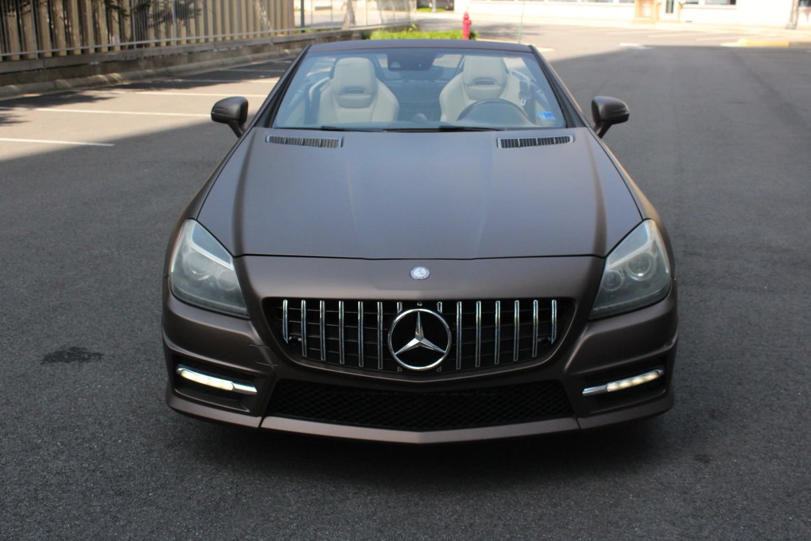 Used 2015 Mercedes-Benz SLK 350 w/ Multimedia Package image 3
