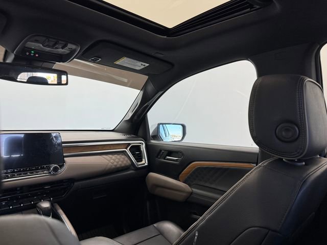 Used 2023 GMC Canyon Denali image 39