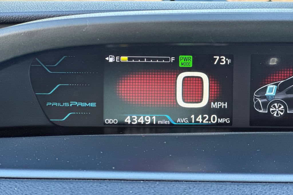 Used 2017 Toyota Prius Prime Plus FWD image 25