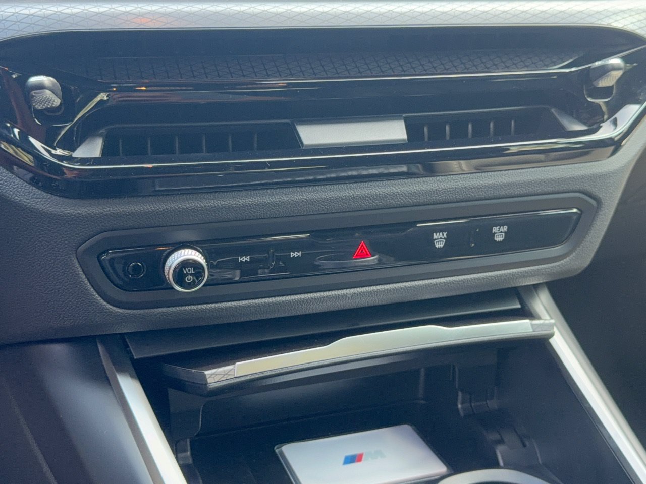 New 2026 BMW 330i xDrive Sedan w/ M Sport Package AWD/4WD image 22