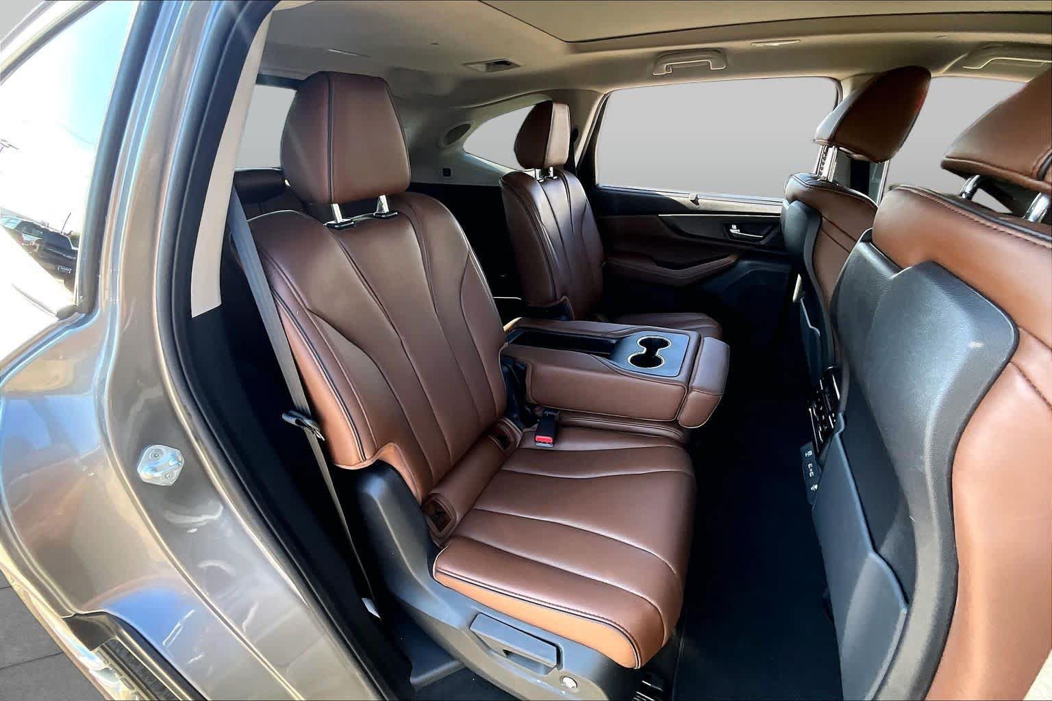 Used 2022 Acura MDX w/ Advance Package AWD/4WD image 20