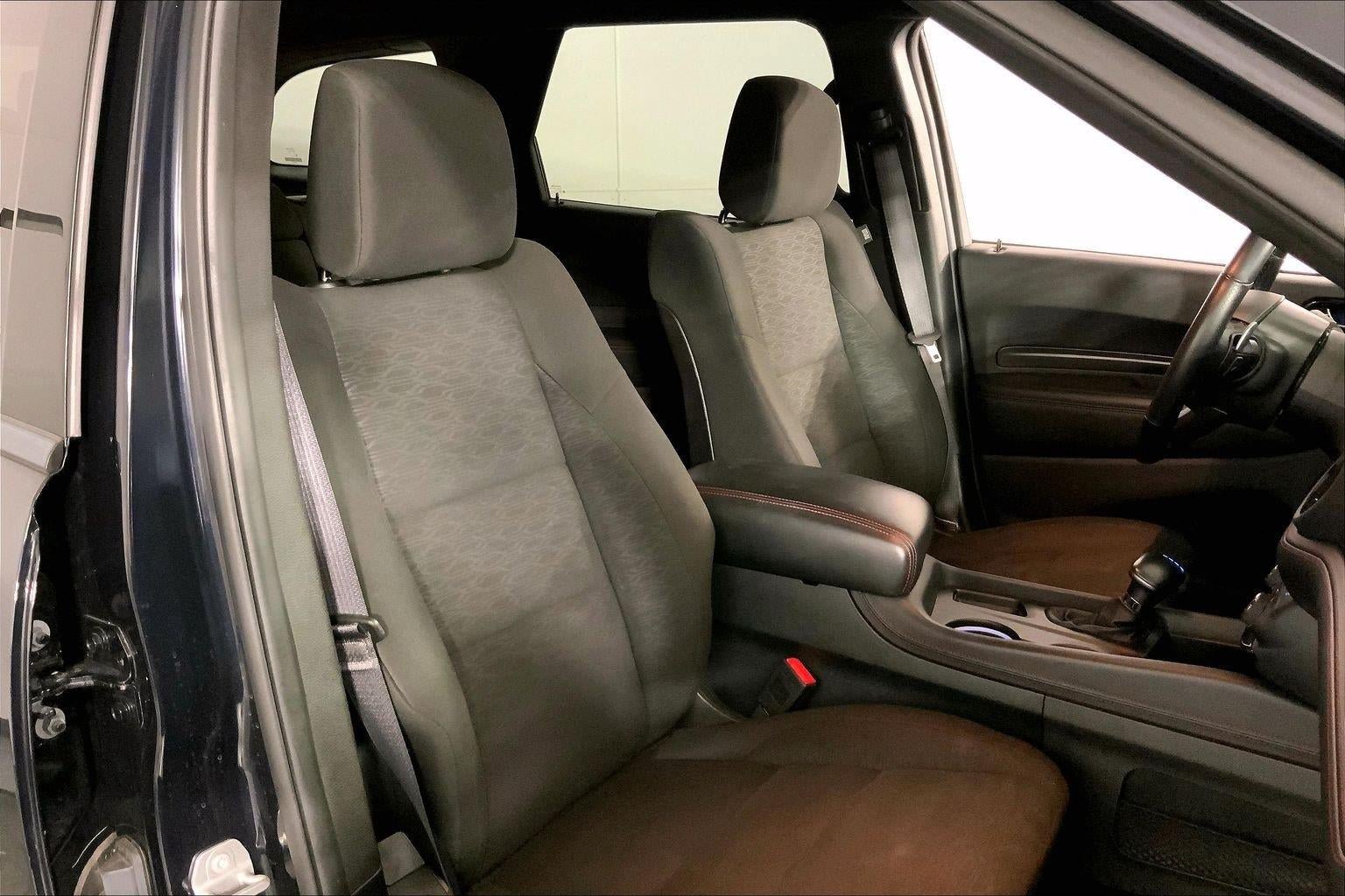 Used 2025 Dodge Durango GT AWD/4WD image 7