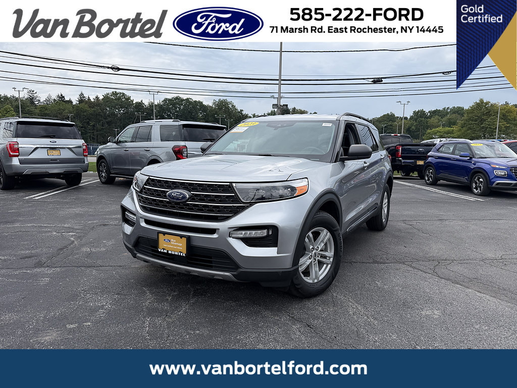 Certified 2023 Ford Explorer XLT w/ Equipment Group 202A AWD/4WD image 1