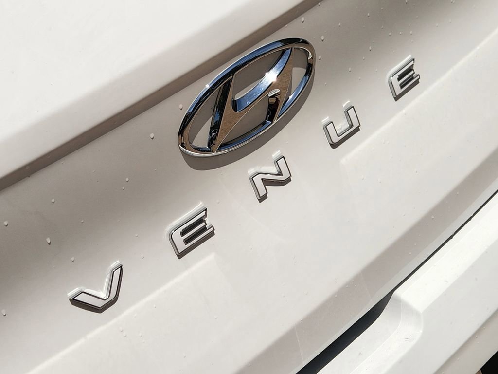 New 2026 Hyundai Venue SE FWD image 8