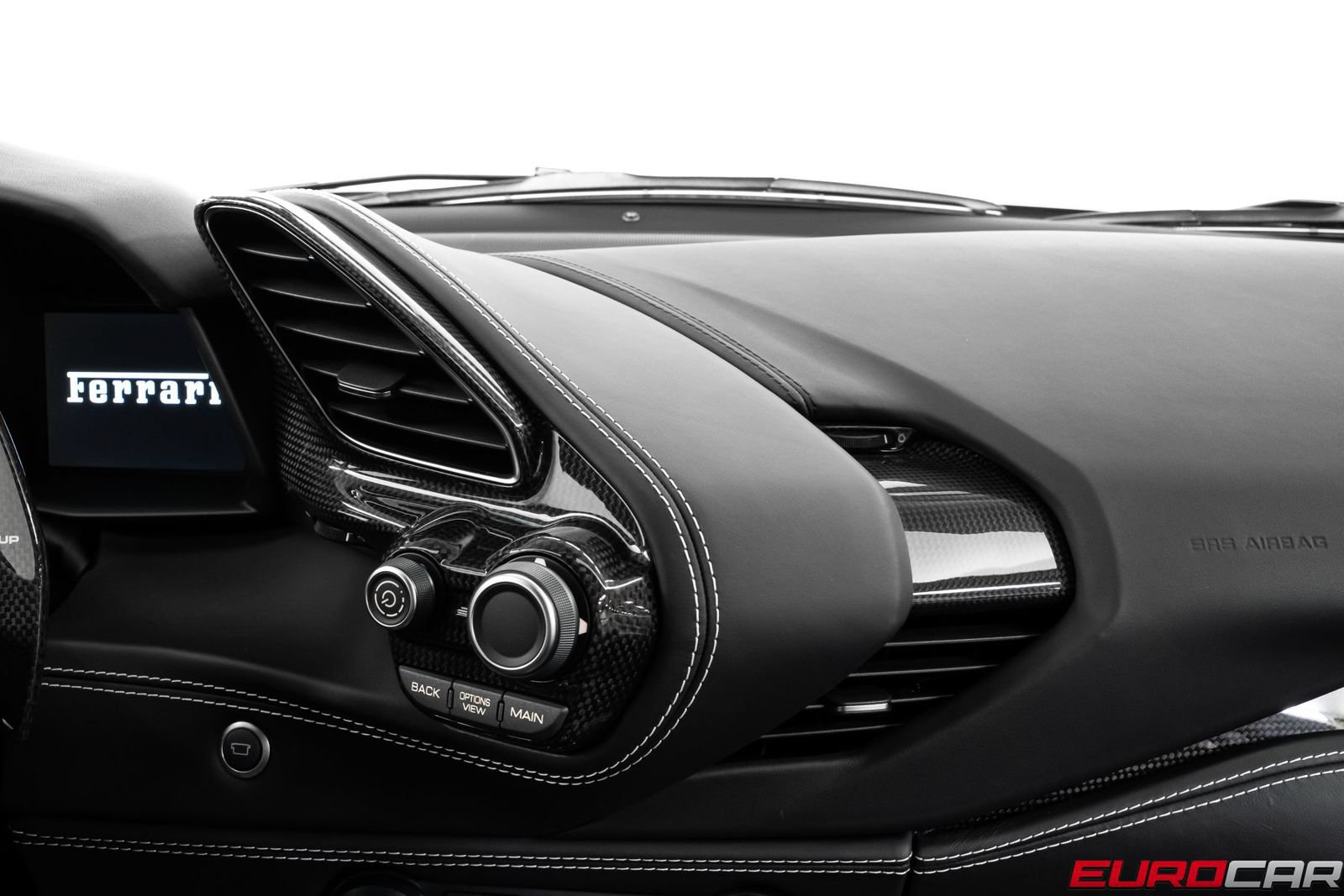 Used 2018 Ferrari 488 GTB RWD image 32