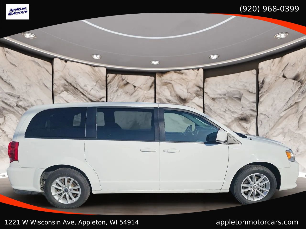 Used 2020 Dodge Grand Caravan SE image 5