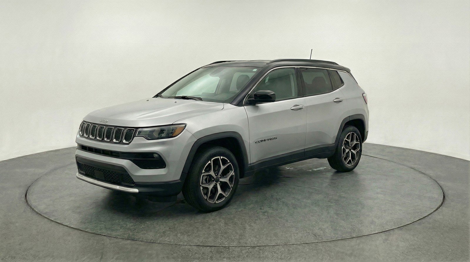 Used 2025 Jeep Compass Limited image 3