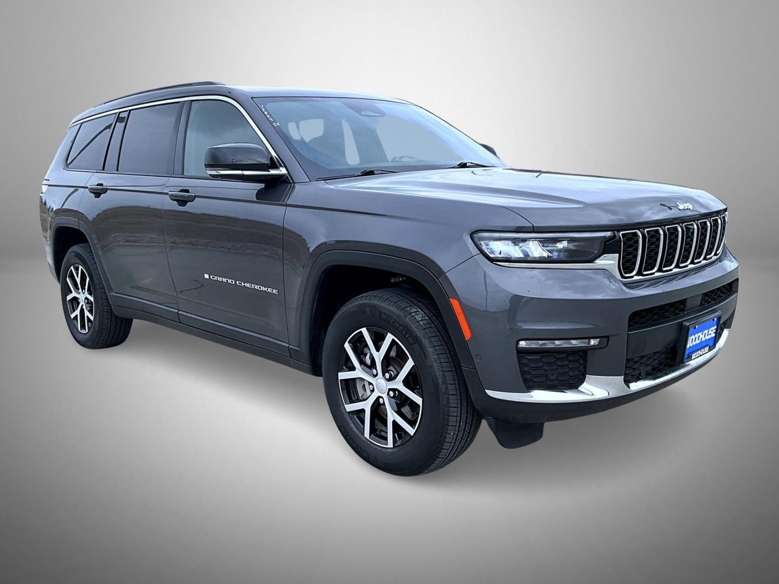 Used 2024 Jeep Grand Cherokee L Limited w/ Luxury Tech Group II image 3