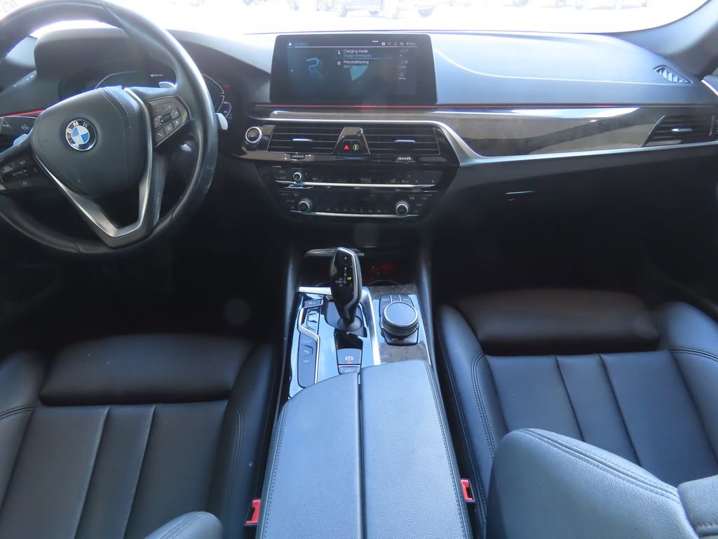 Used 2020 BMW 530e w/ Convenience Package RWD image 7