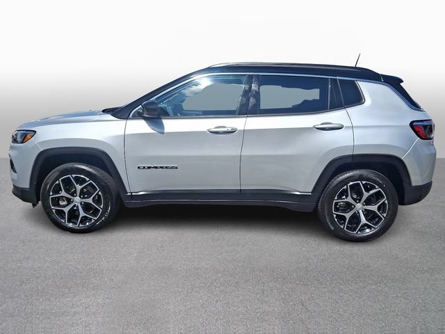 Used 2024 Jeep Compass Limited AWD/4WD image 7