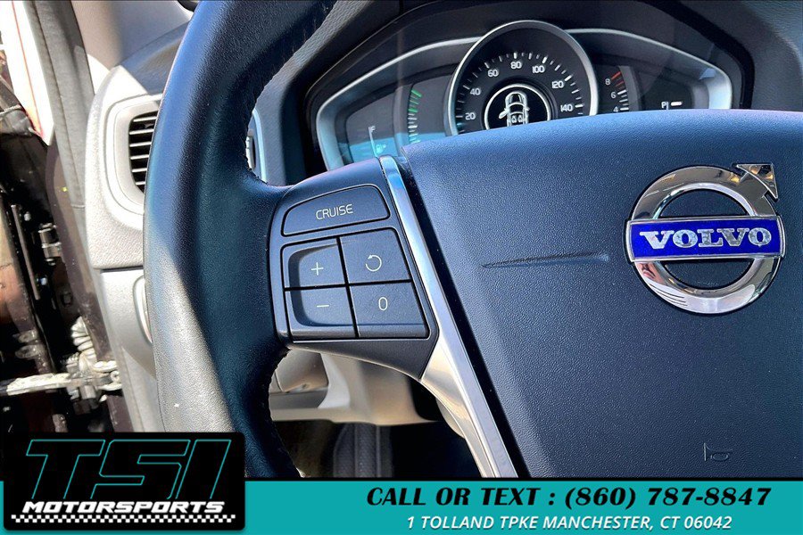 Used 2017 Volvo S60 T5 Dynamic AWD/4WD image 18