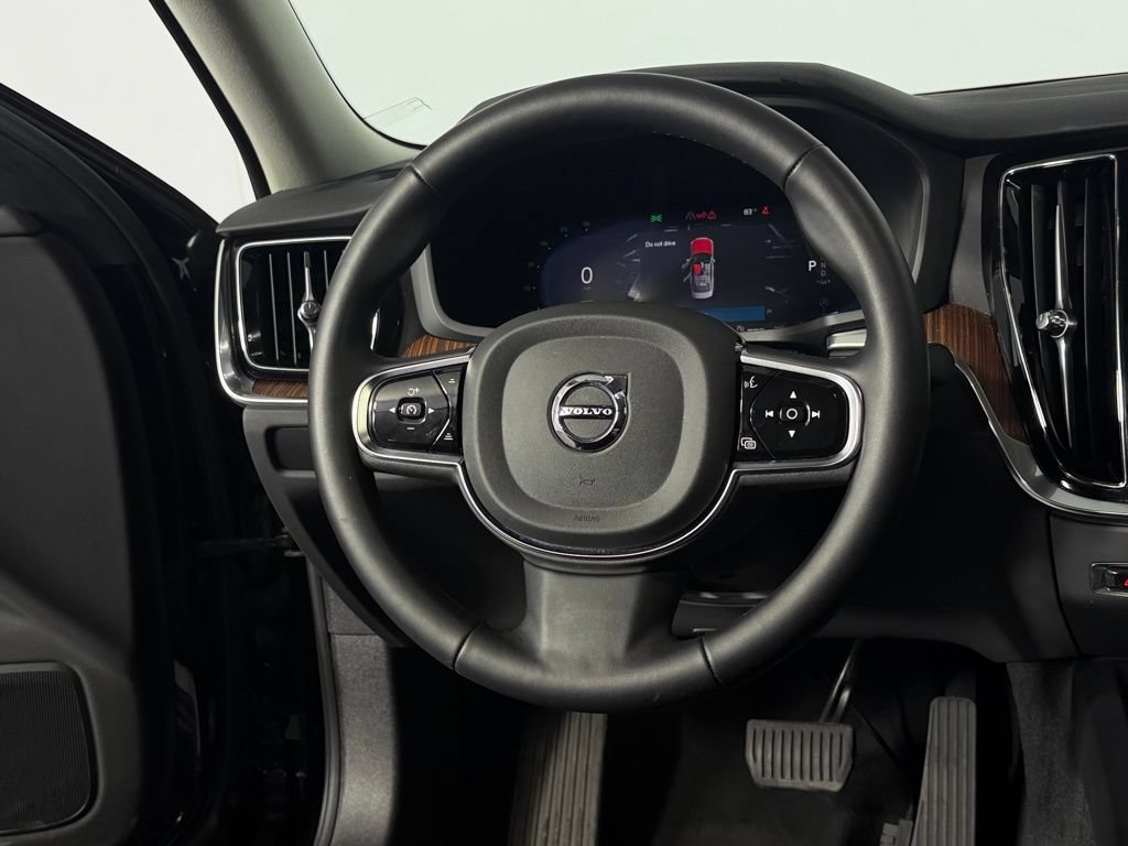 Used 2025 Volvo S60 B5 Plus FWD image 11