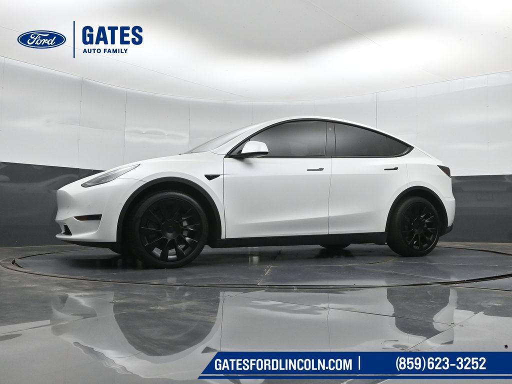 Used 2021 Tesla Model Y Long Range AWD/4WD image 40