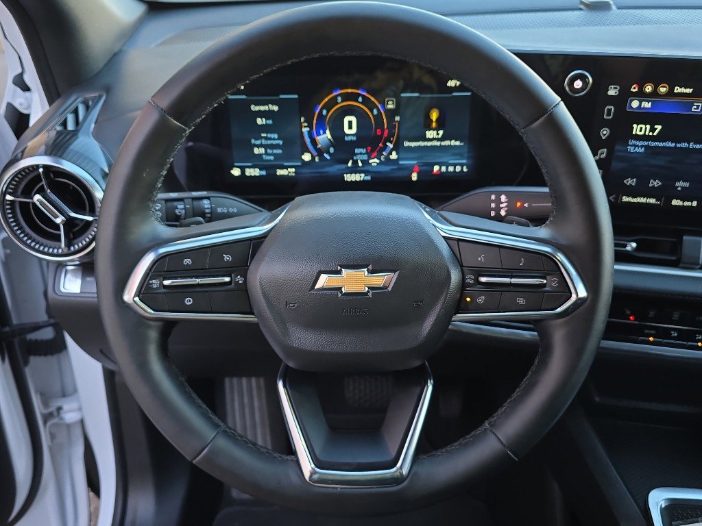 Used 2025 Chevrolet Equinox LT image 13