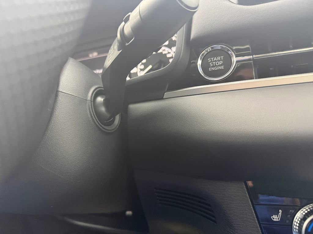 New 2026 Mitsubishi Outlander AWD image 31