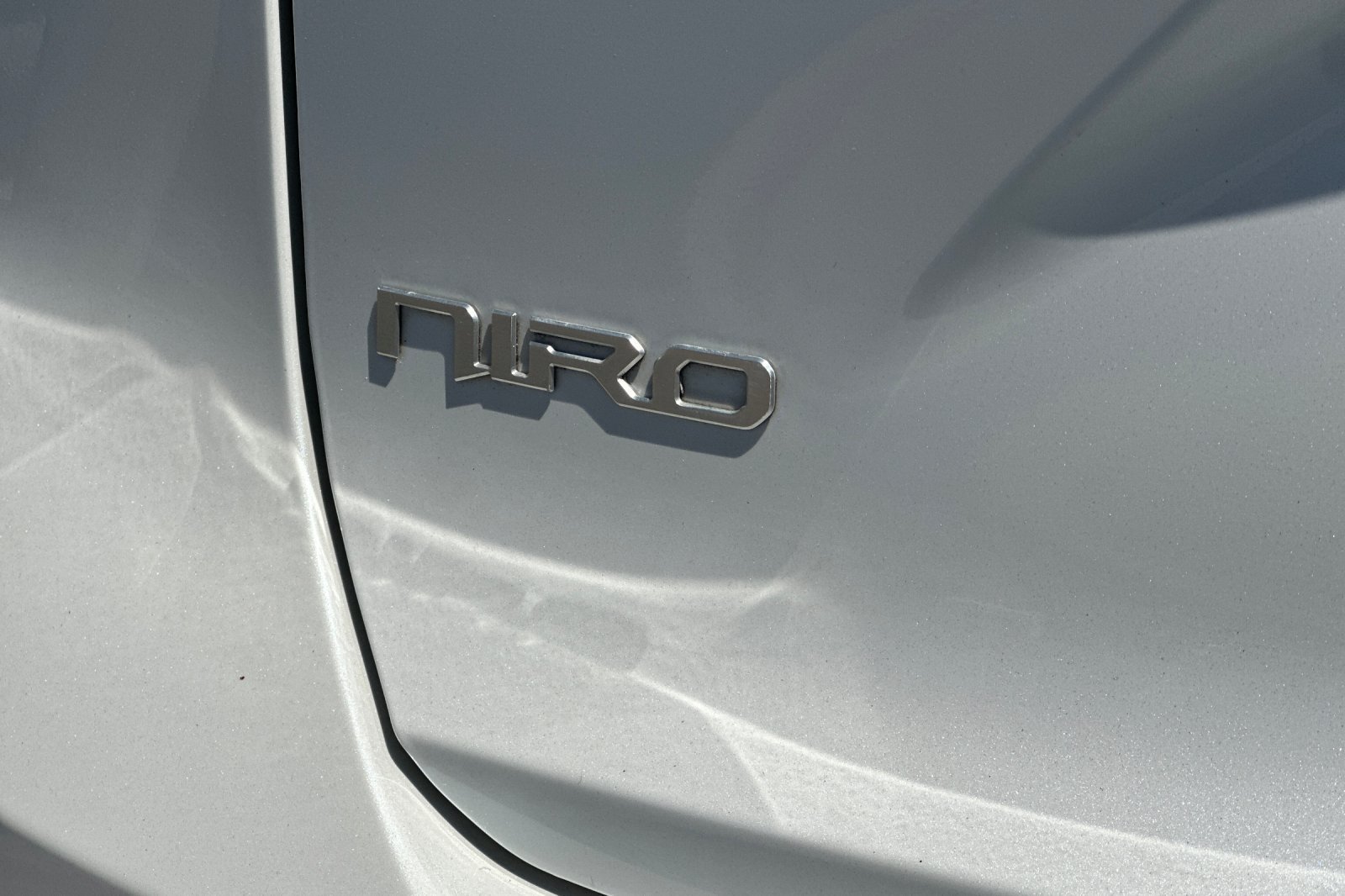 Used 2023 Kia Niro EX w/ EX Cold Weather Package FWD image 28