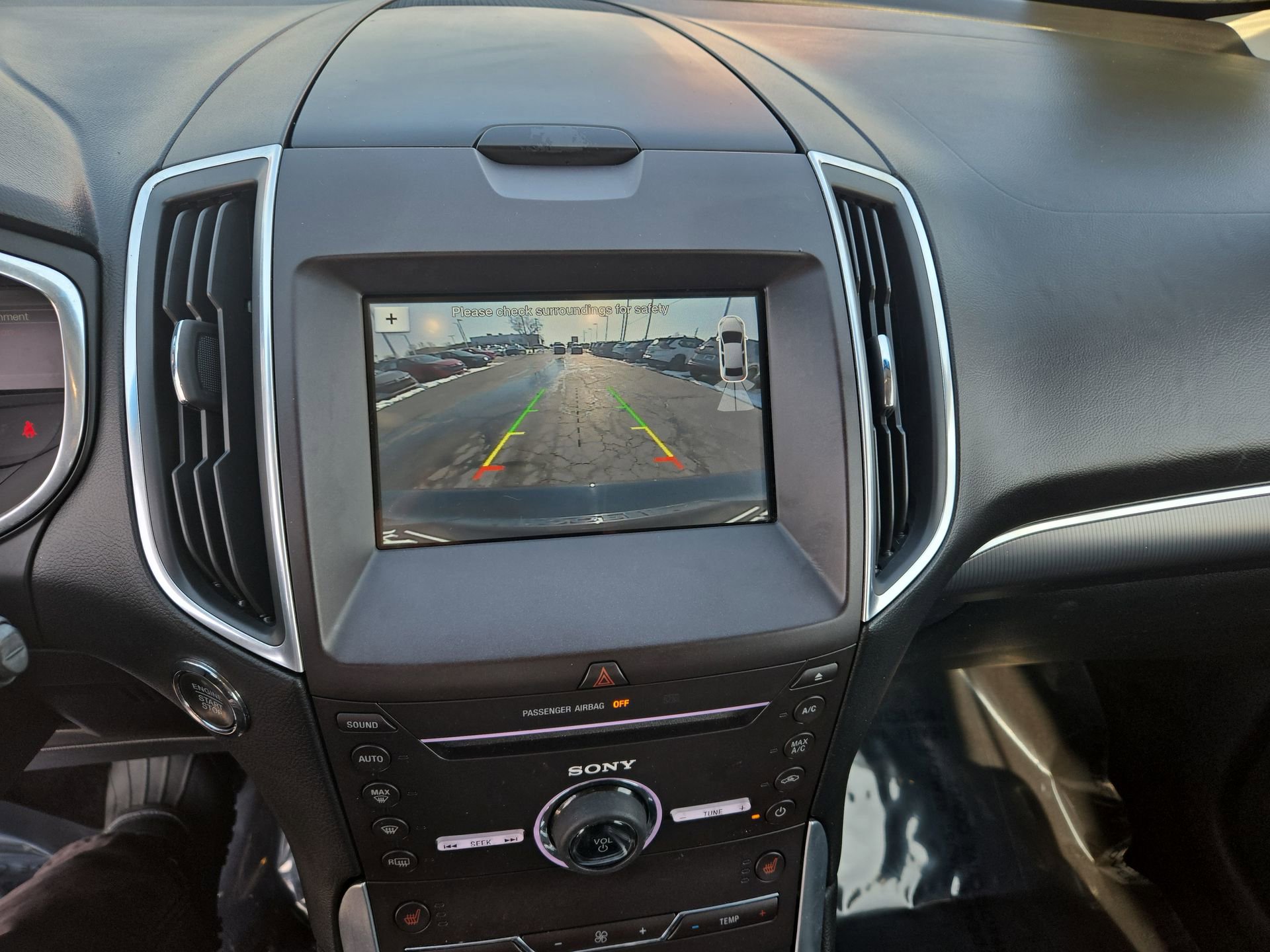 Used 2016 Ford Edge Titanium w/ Technology Package image 25