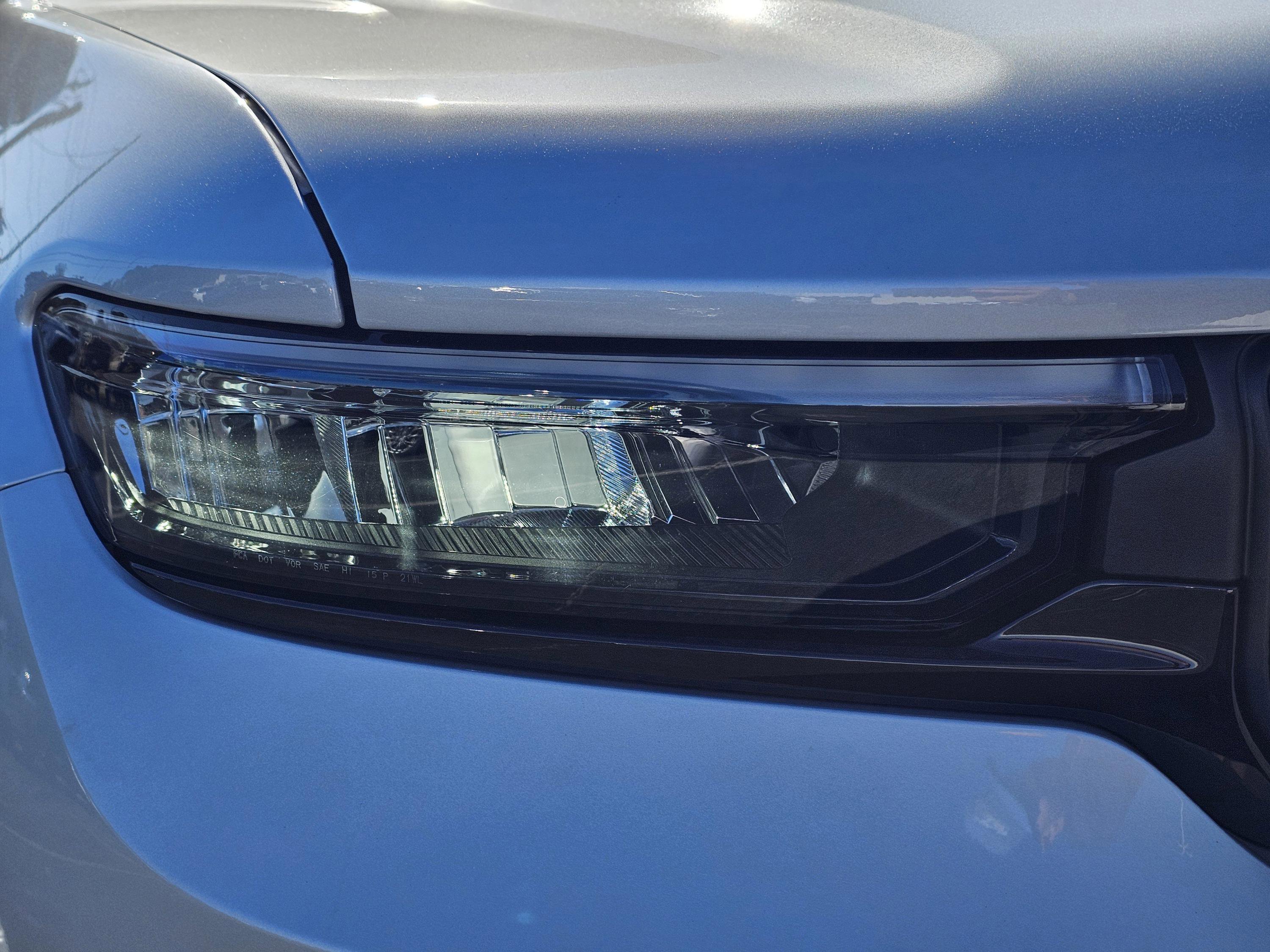 New 2025 Jeep Grand Cherokee L Limited w/ Black Appearance Package image 4