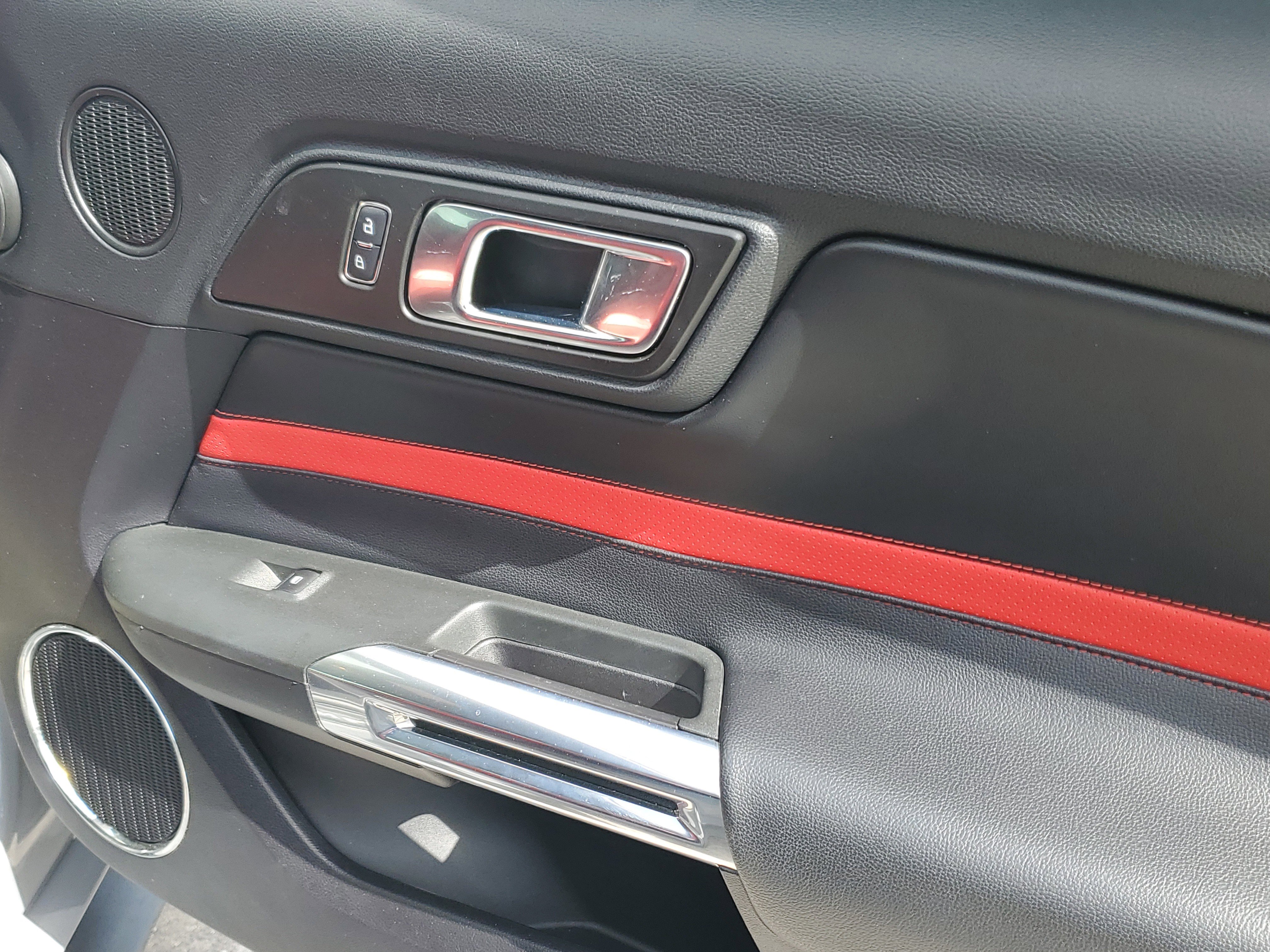 Used 2019 Ford Mustang GT Premium w/ Equipment Group 401A image 10