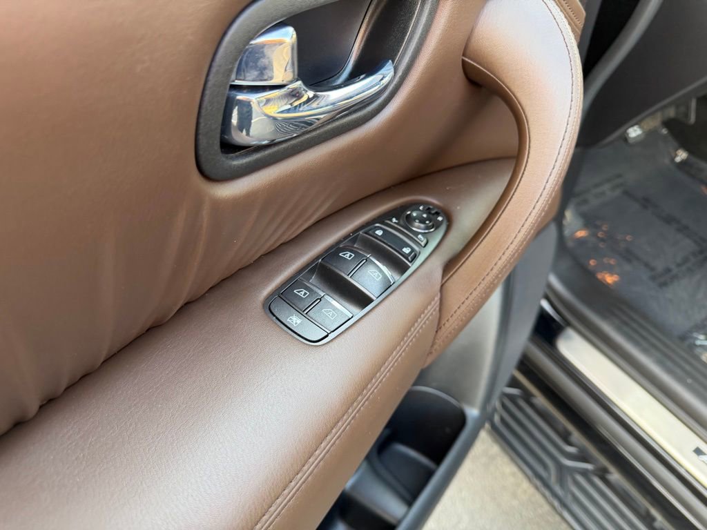 Used 2024 Nissan Armada Platinum w/ Captain's Chairs Package image 15