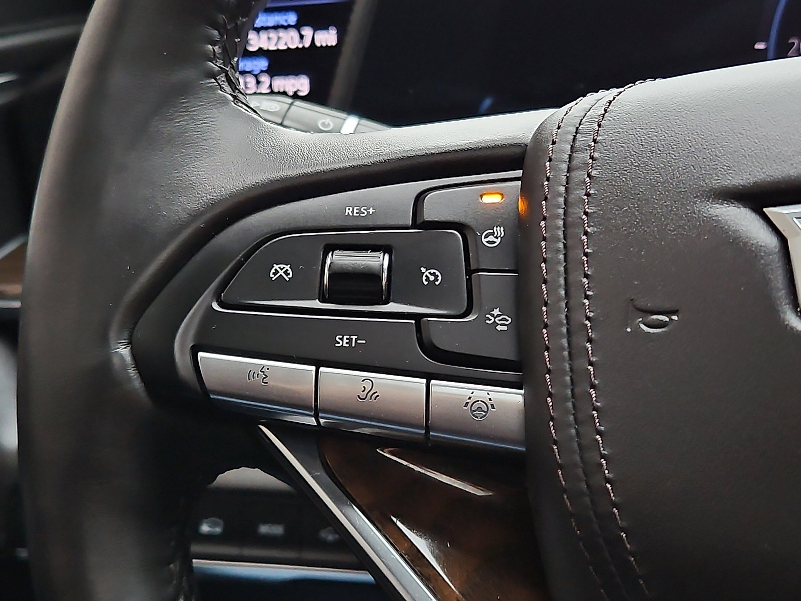 Certified 2024 Cadillac Escalade Sport Platinum w/ LPO, ONYX Package image 22