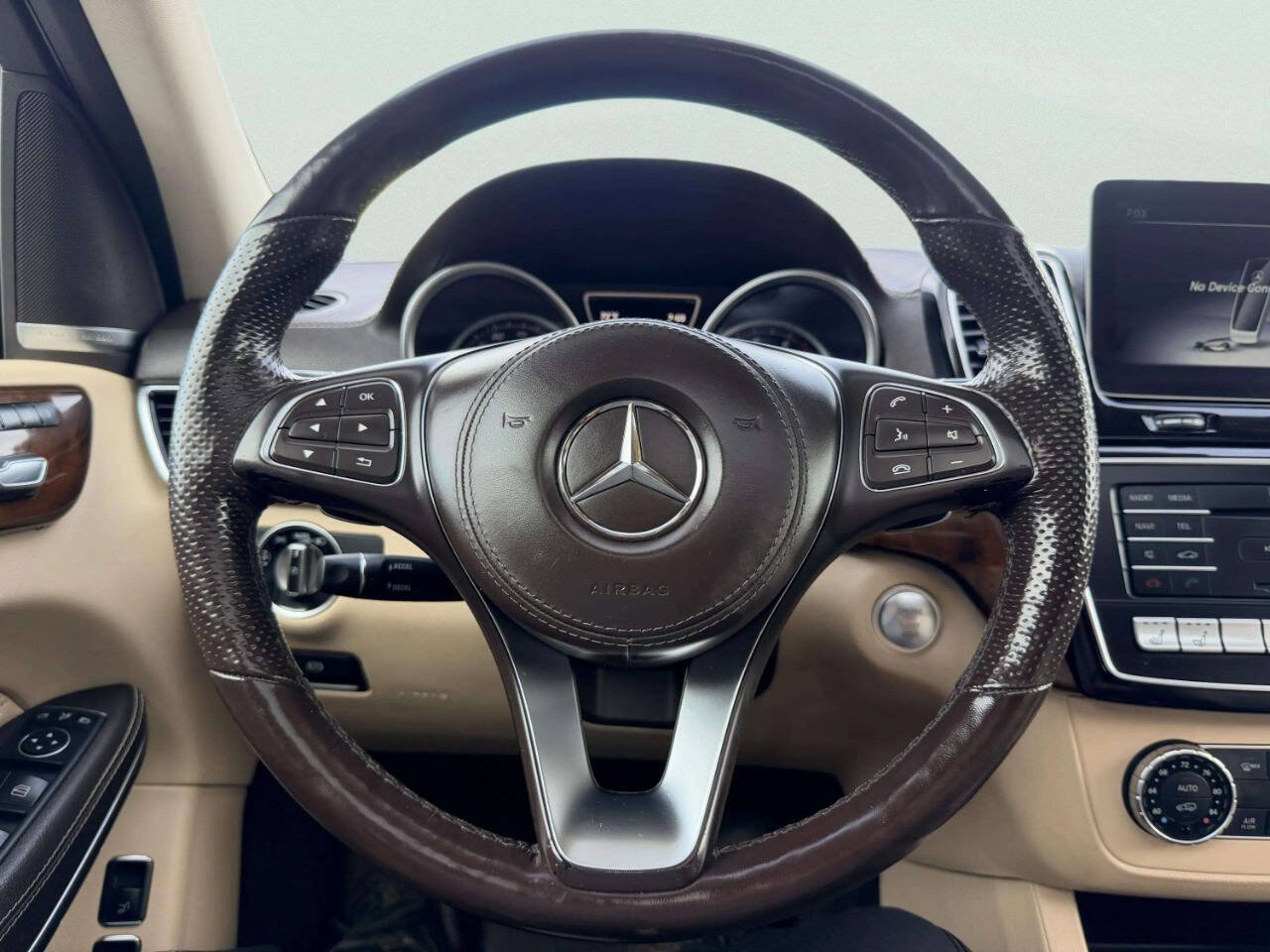 Used 2019 Mercedes-Benz GLS 550 4MATIC image 35