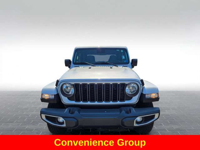 Used 2024 Jeep Gladiator Sport AWD/4WD image 2