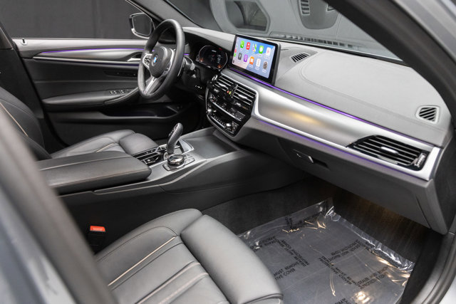 Used 2023 BMW M550i xDrive w/ Executive Package image 50