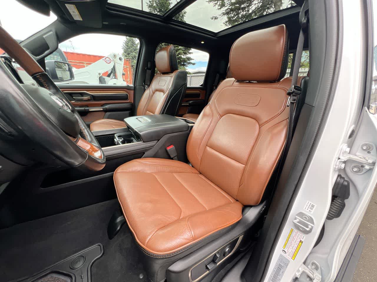 Used 2019 RAM 1500 Laramie Longhorn AWD/4WD image 11