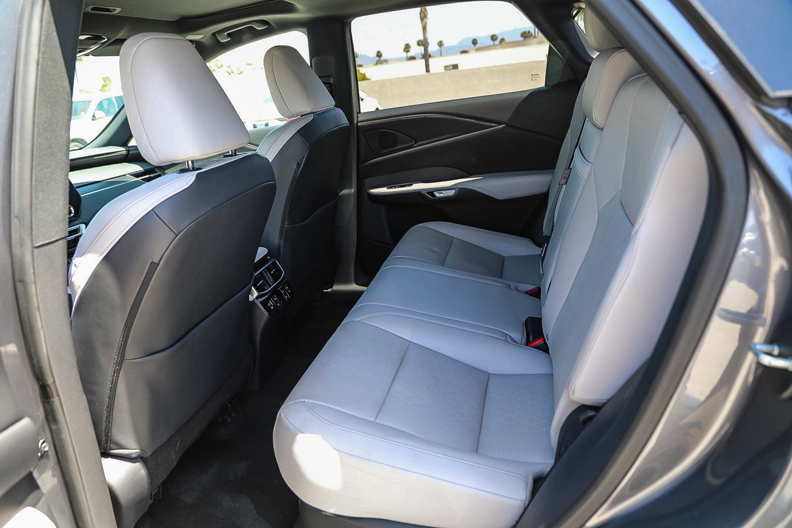Used 2023 Lexus RX 350 Premium Plus w/ Cold Area Package FWD image 18