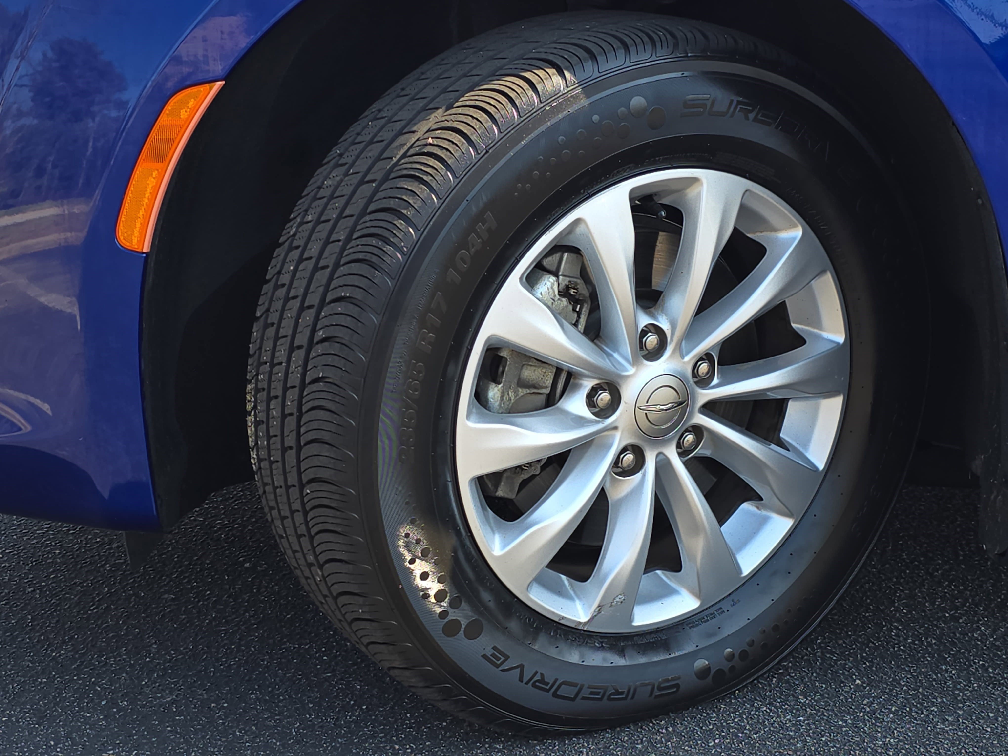 Used 2018 Chrysler Pacifica Touring-L image 33