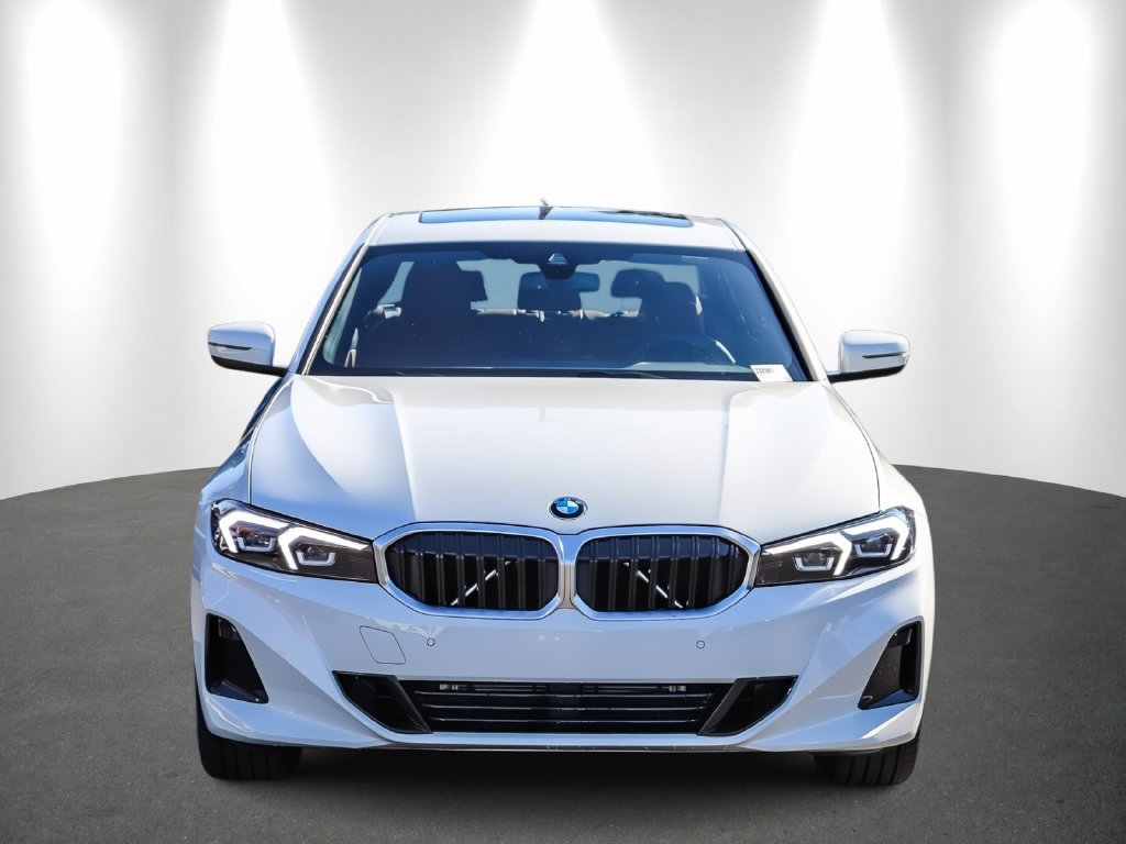 New 2026 BMW 330i Sedan w/ Convenience Package RWD image 2