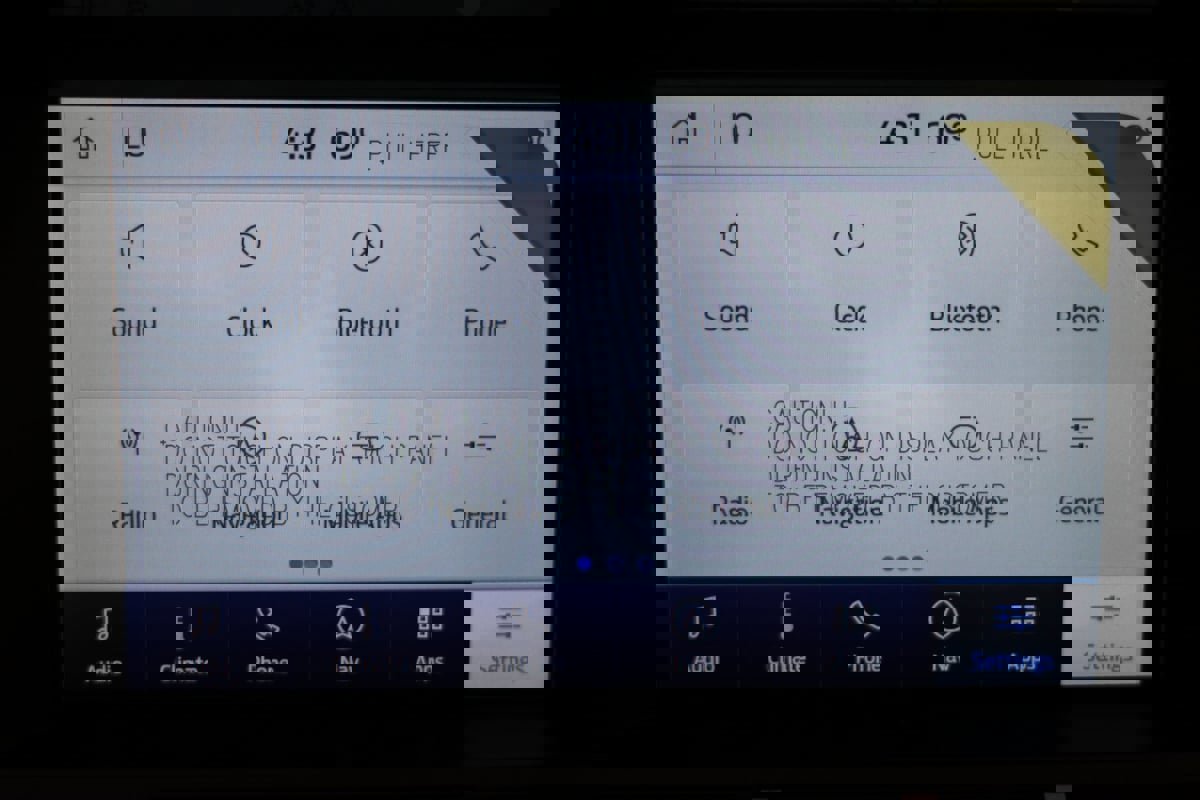 Used 2022 Ford Mustang Shelby GT500 w/ Carbon Fiber Track Pack image 46