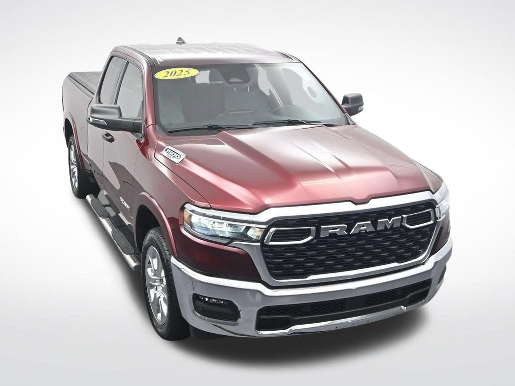 Used 2025 RAM 1500 Big Horn AWD/4WD image 32