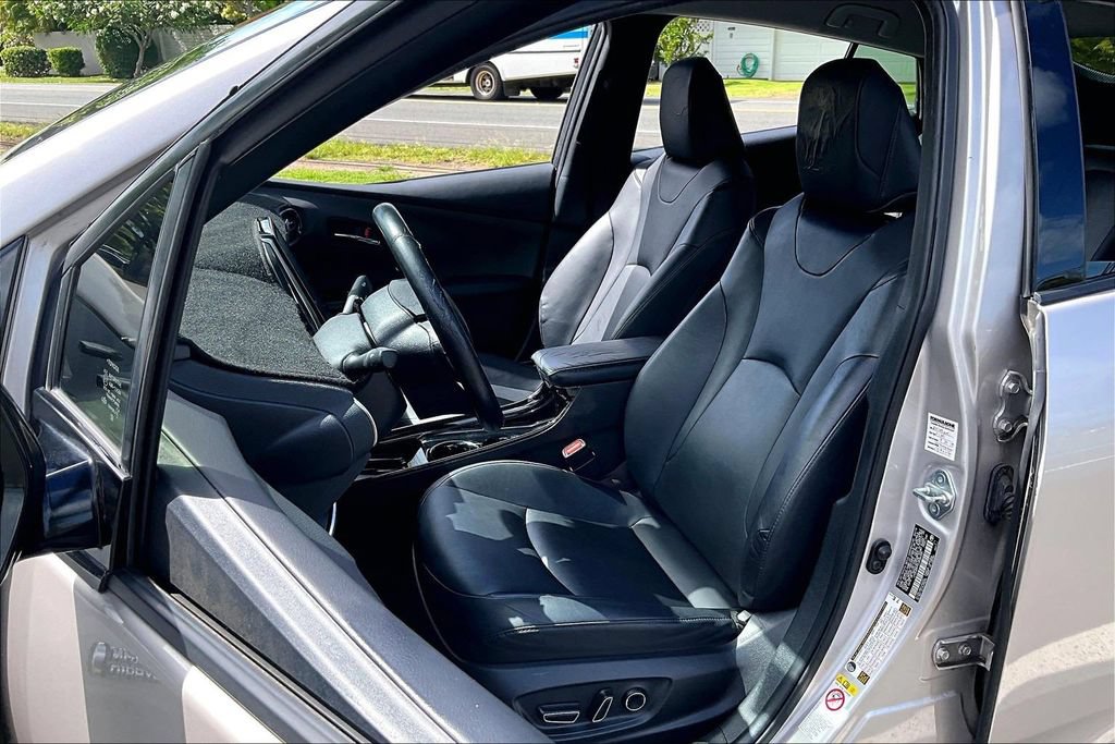 Used 2018 Toyota Prius Prime Plus FWD image 27