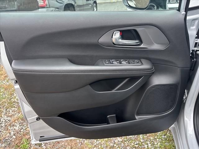 New 2026 Chrysler Voyager LX image 8