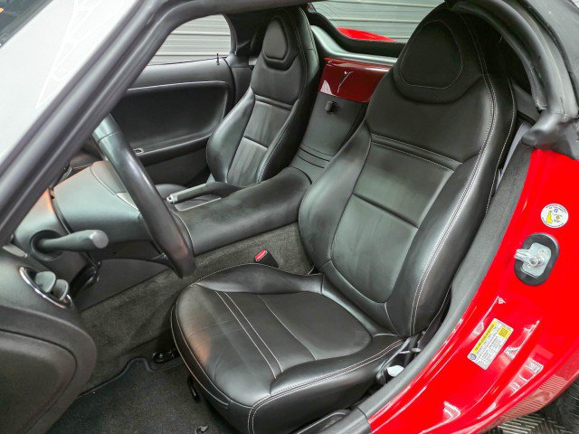 Used 2006 Pontiac Solstice Convertible w/ Premium Package RWD image 16