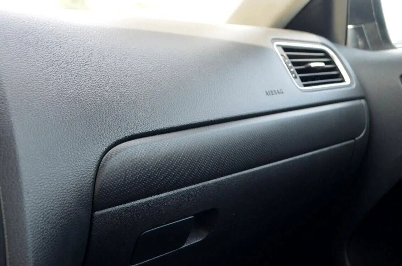 Used 2014 Volkswagen Jetta S image 34