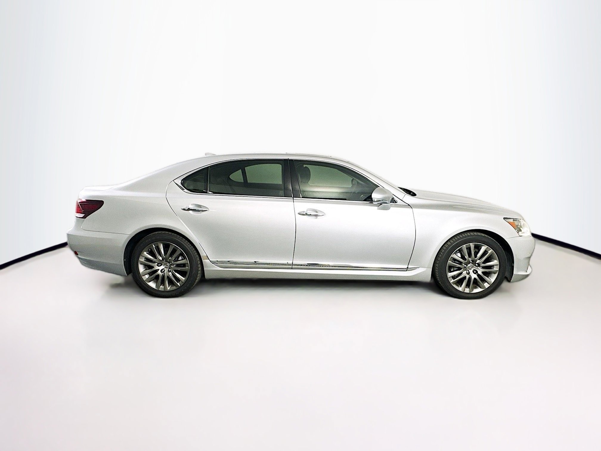 Used 2016 Lexus LS 460 L RWD image 10