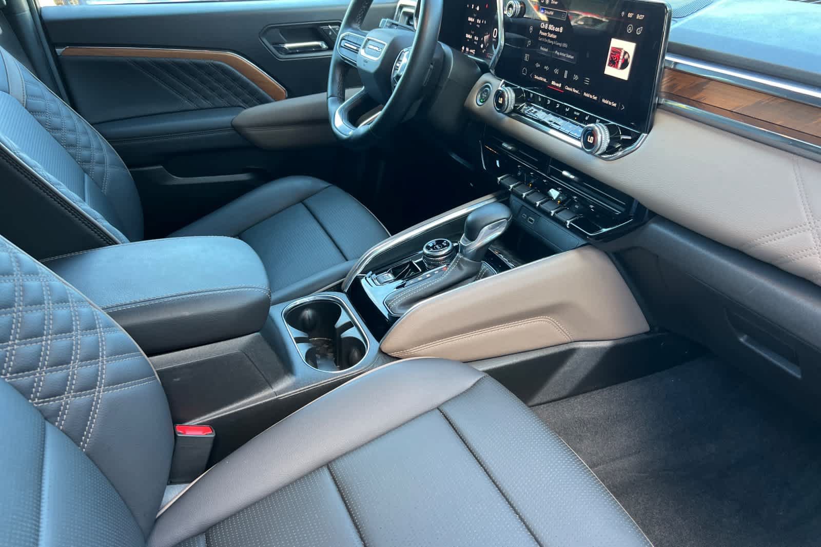 Used 2024 GMC Canyon Denali AWD/4WD image 16