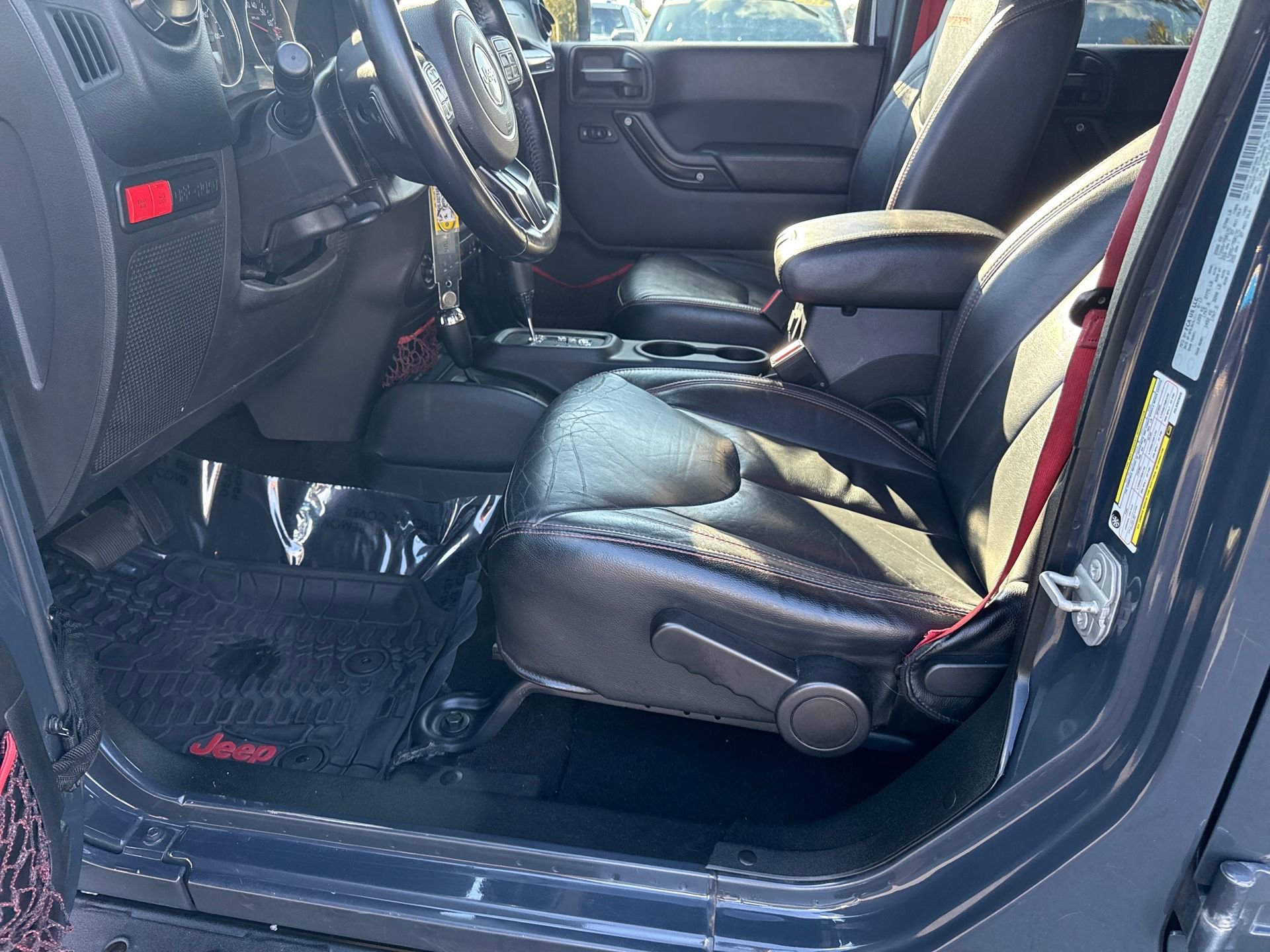 Used 2017 Jeep Wrangler Unlimited Rubicon image 15