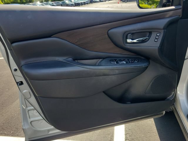 Used 2020 Nissan Murano Platinum w/ Cargo Package AWD/4WD image 38