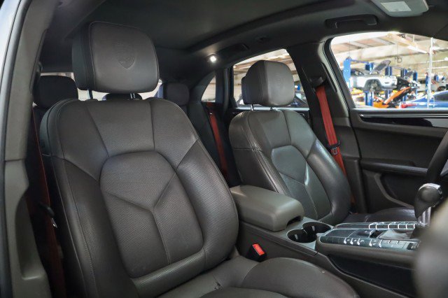 Used 2018 Porsche Macan image 27