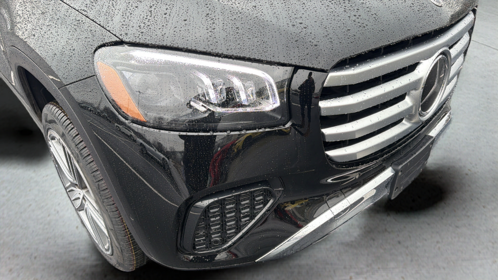 Used 2025 Mercedes-Benz GLS 450 4MATIC image 10