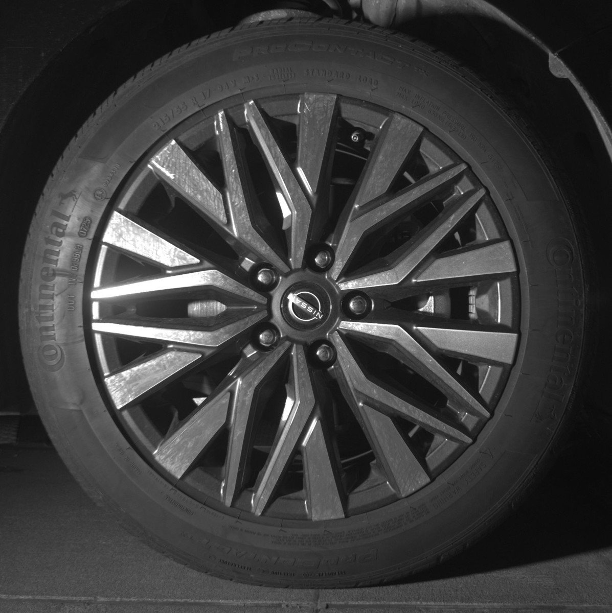 Used 2025 Nissan Altima 2.5 SV image 13