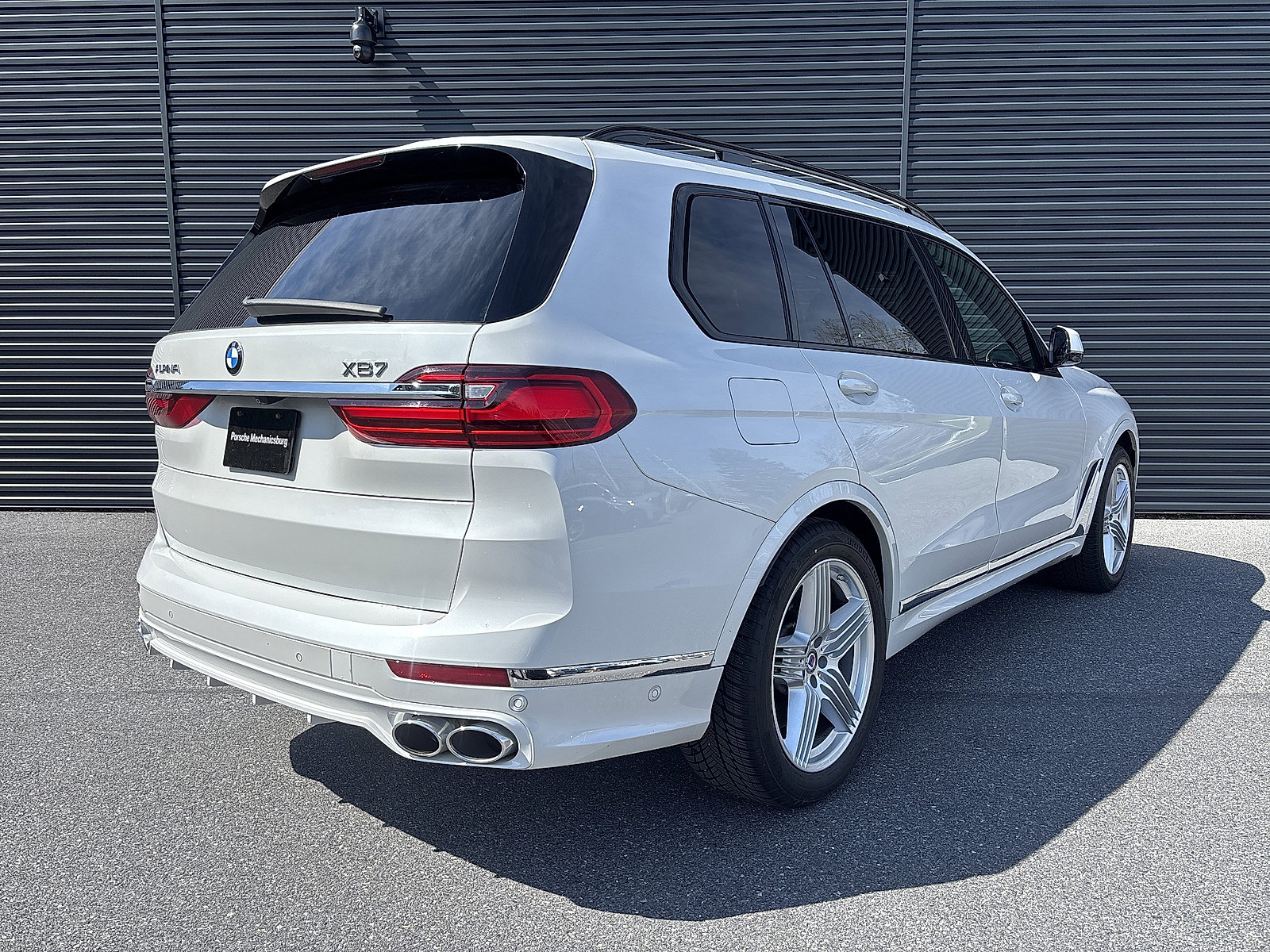 Used 2022 BMW ALPINA XB7 image 5