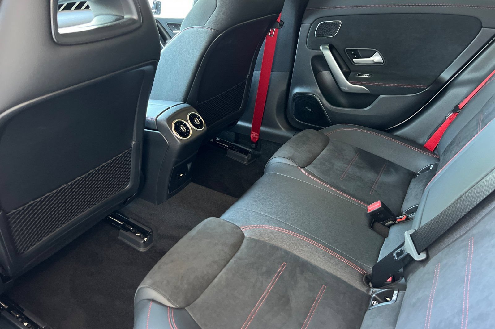 Certified 2026 Mercedes-Benz CLA 35 AMG 4MATIC image 4