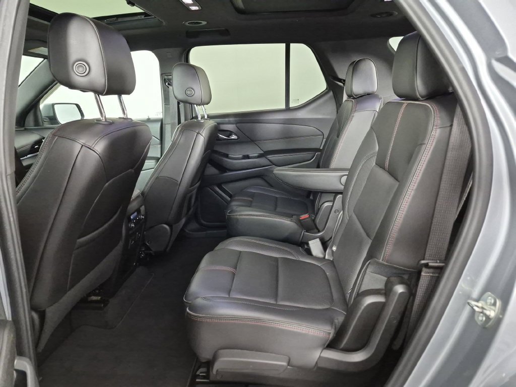 Used 2023 Chevrolet Traverse RS AWD/4WD image 31
