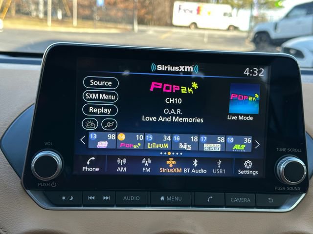 Used 2021 Nissan Sentra SV w/ SV Premium Package image 25