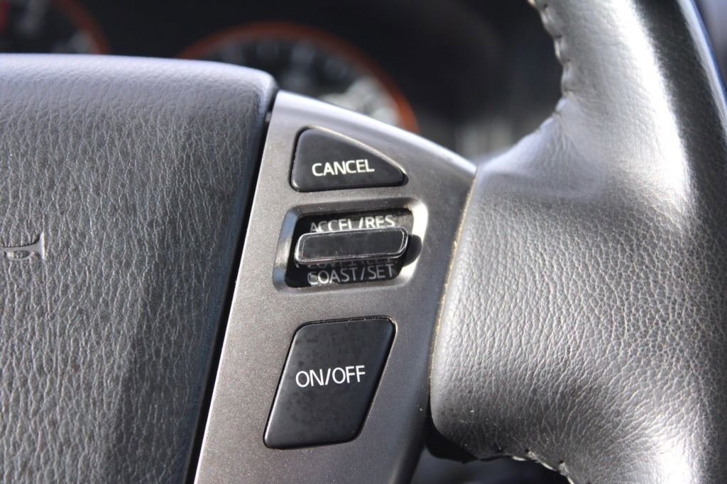 Used 2013 Nissan Titan SL w/ Moonroof Pkg image 31